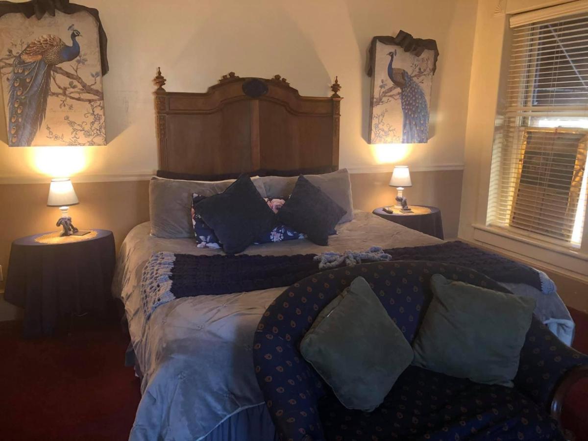 The Palace And Bath House Hotel 3*