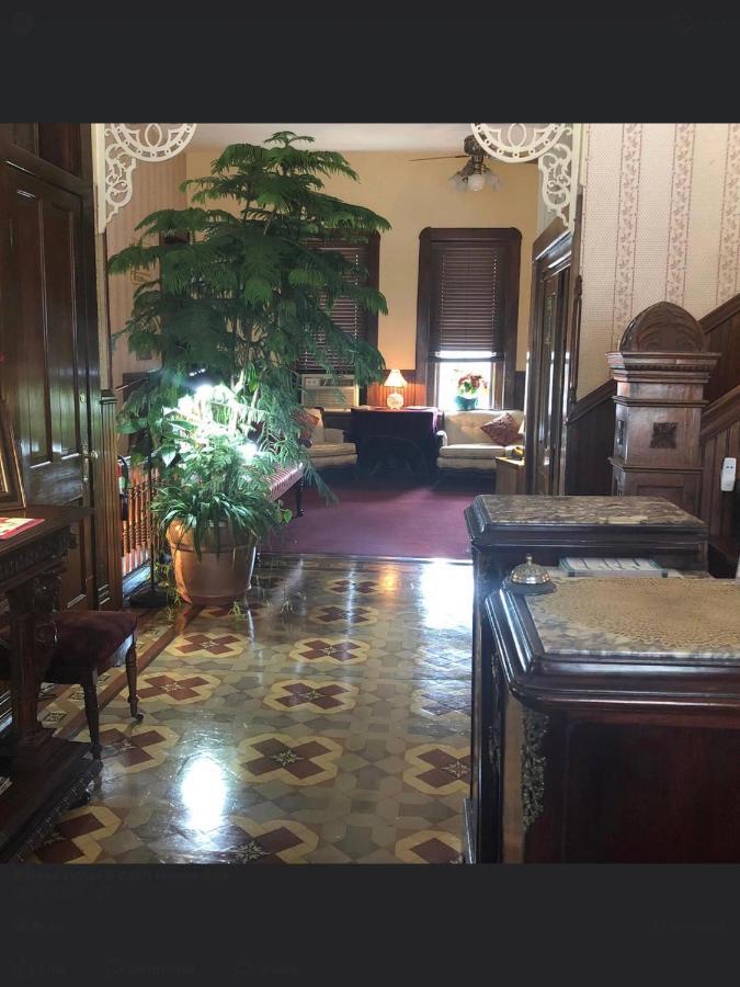 The Palace And Bath House Hotel 3*