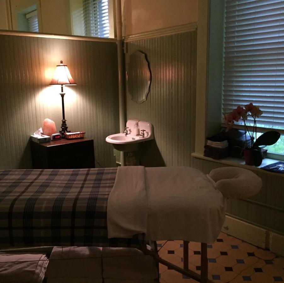 Hotel The Palace And Bath House 3*